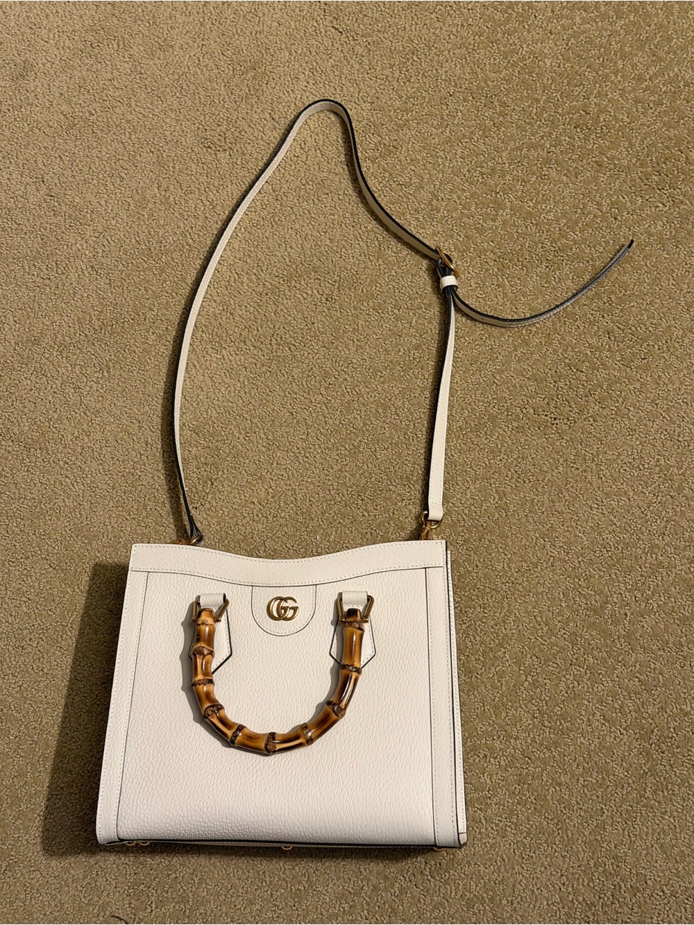 Gucci Diana Medium Calfskin Bamboo Satchel - Picture 9 of 10